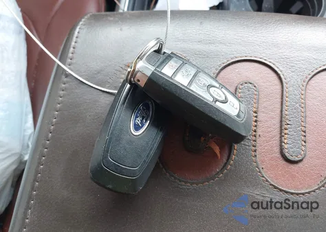 2019 Ford F-250 King Ranch z USA, uszkodzony, nr VIN 1FT7W2BT3KEG00601